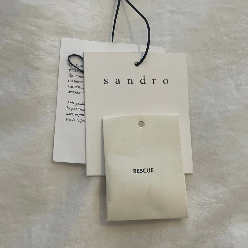 EUC Sandro Women's Elegant Cream Blazer - Picture 7 of 7